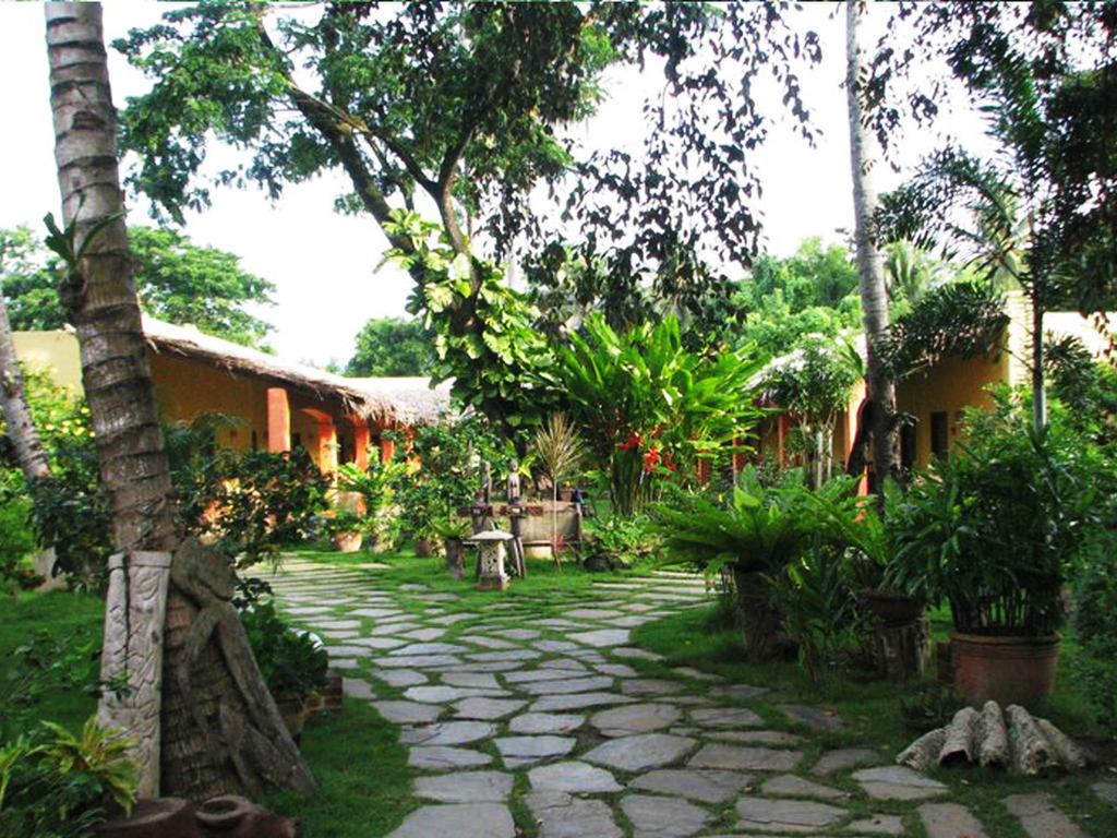 Hibiscus Garden Resort Puerto Princesa Exterior foto